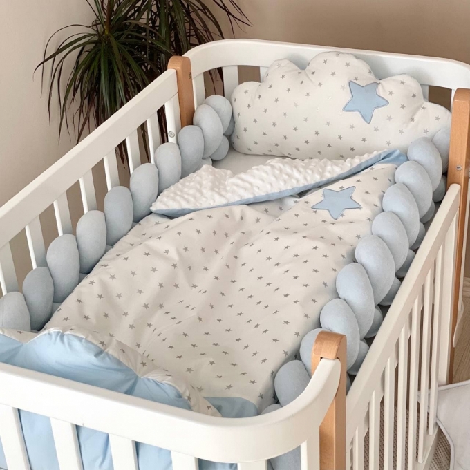 Set lenjerie patut bebe Norisori albastri (1)